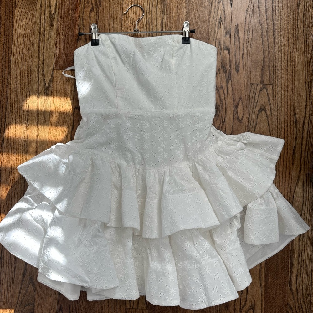 Selfie Leslie strapless mini dress. Only worn once for engagement pictures.